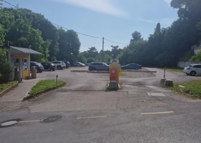 211 - Jadranka Kwatera prywatna *