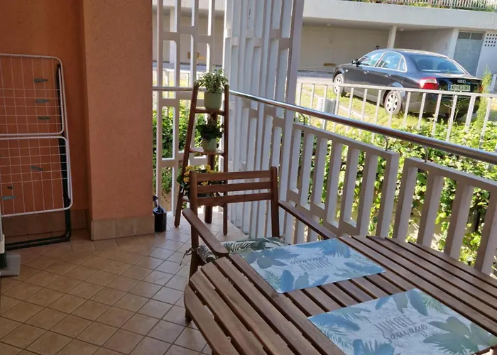 211 - Jadranka Pansiyon *