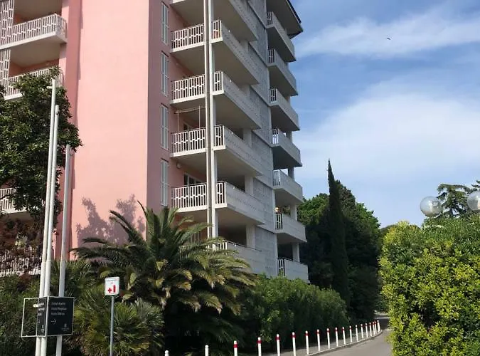 211 - Jadranka Pansiyon *